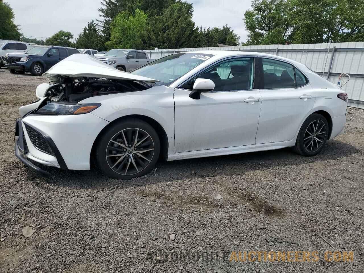 4T1G11AK0MU415315 TOYOTA CAMRY 2021