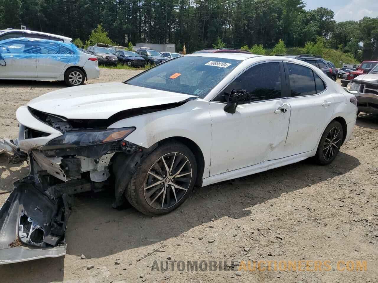 4T1G11AK0MU415587 TOYOTA CAMRY 2021