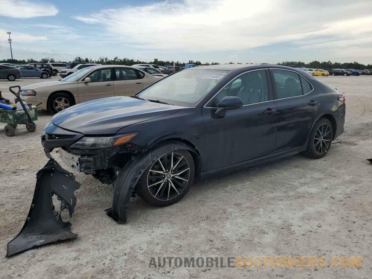 4T1G11AK0MU418781 TOYOTA CAMRY 2021