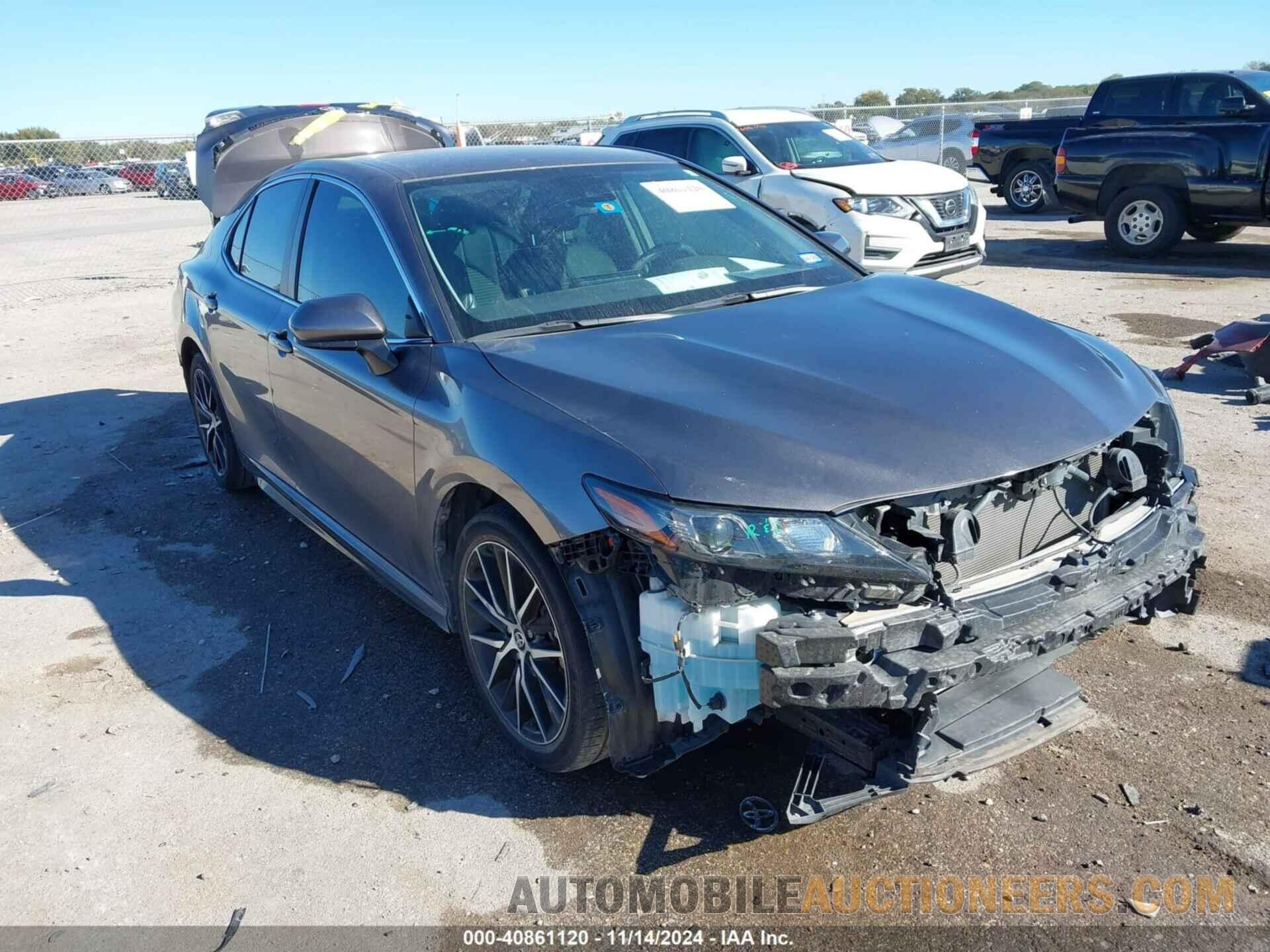 4T1G11AK0MU428033 TOYOTA CAMRY 2021