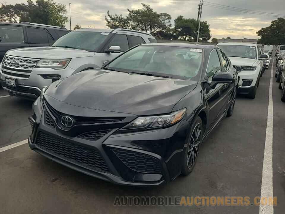 4T1G11AK0MU429442 Toyota Camry 2021