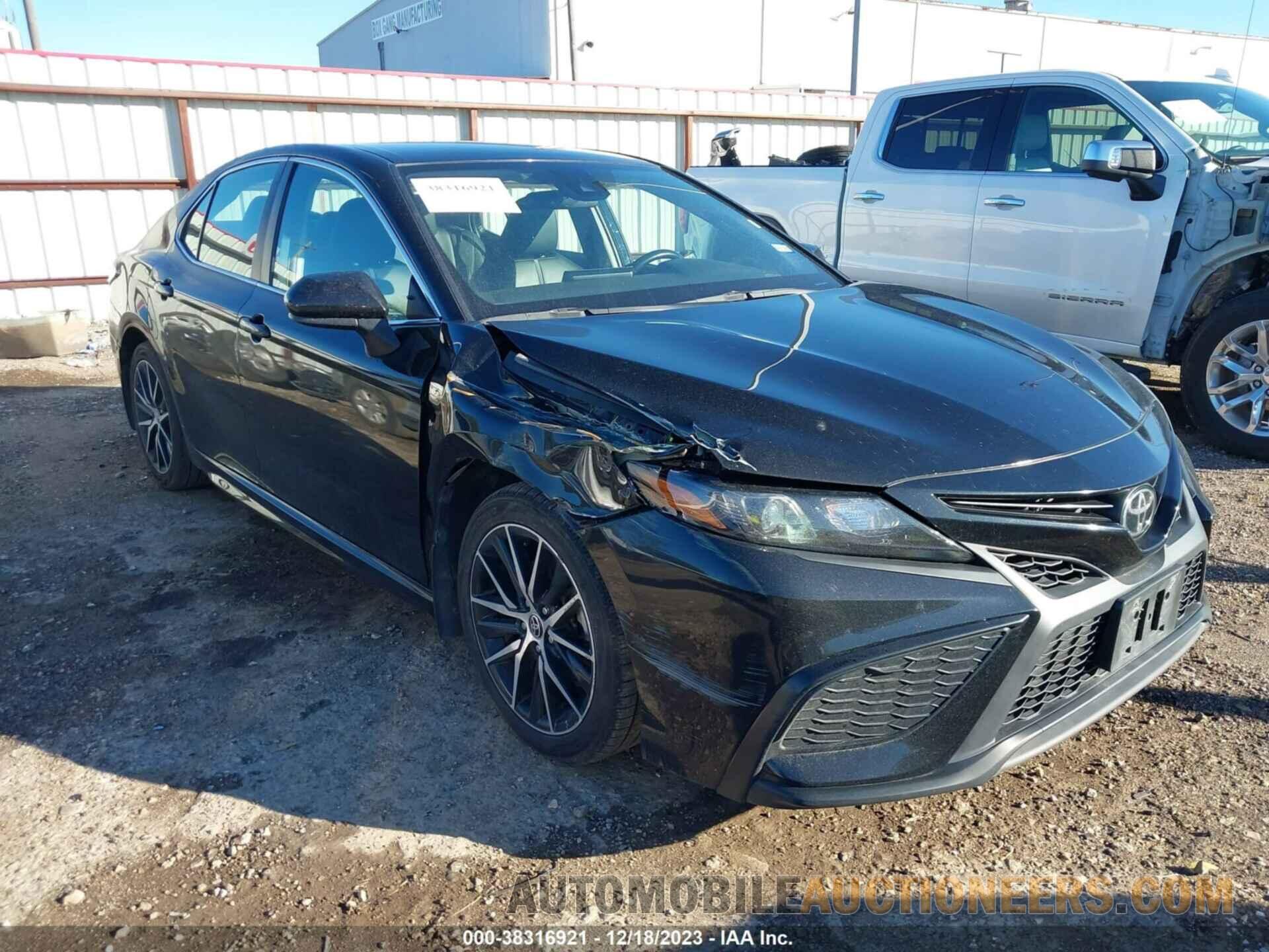 4T1G11AK0MU431031 TOYOTA CAMRY 2021