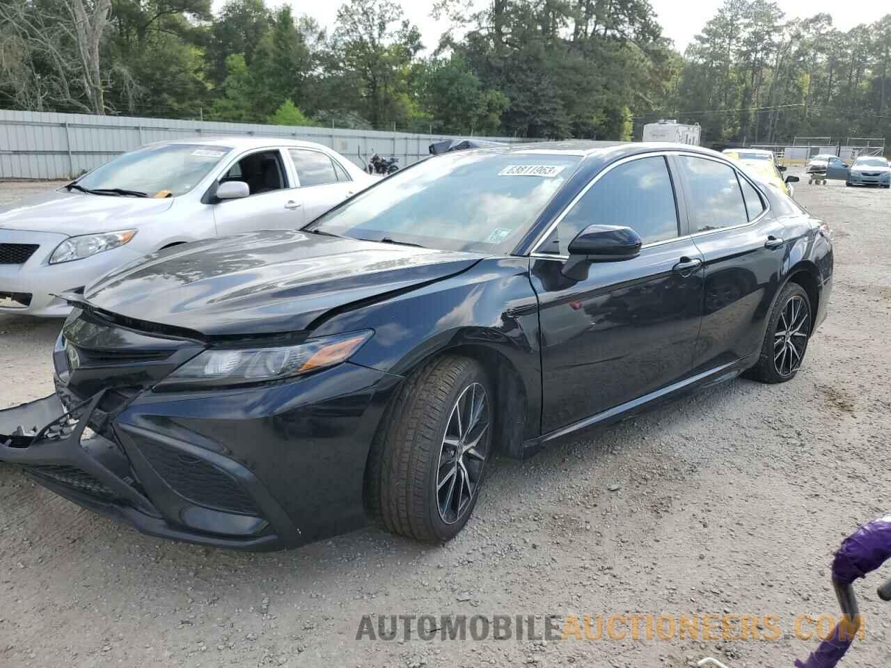 4T1G11AK0MU435838 TOYOTA CAMRY 2021