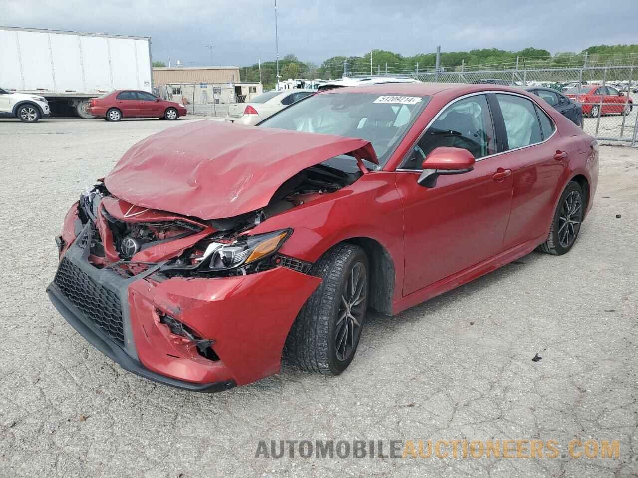 4T1G11AK0MU444894 TOYOTA CAMRY 2021