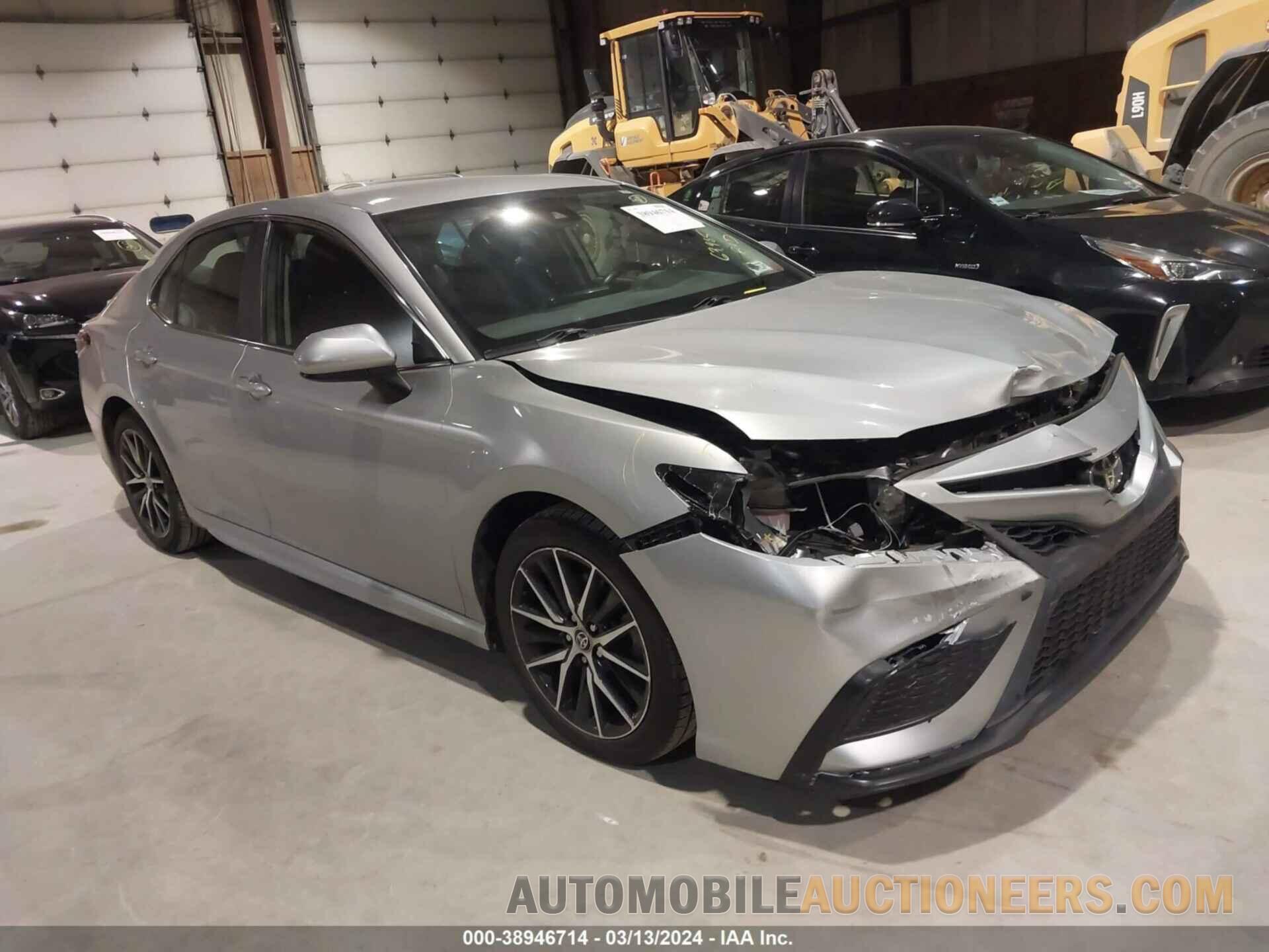 4T1G11AK0MU464157 TOYOTA CAMRY 2021