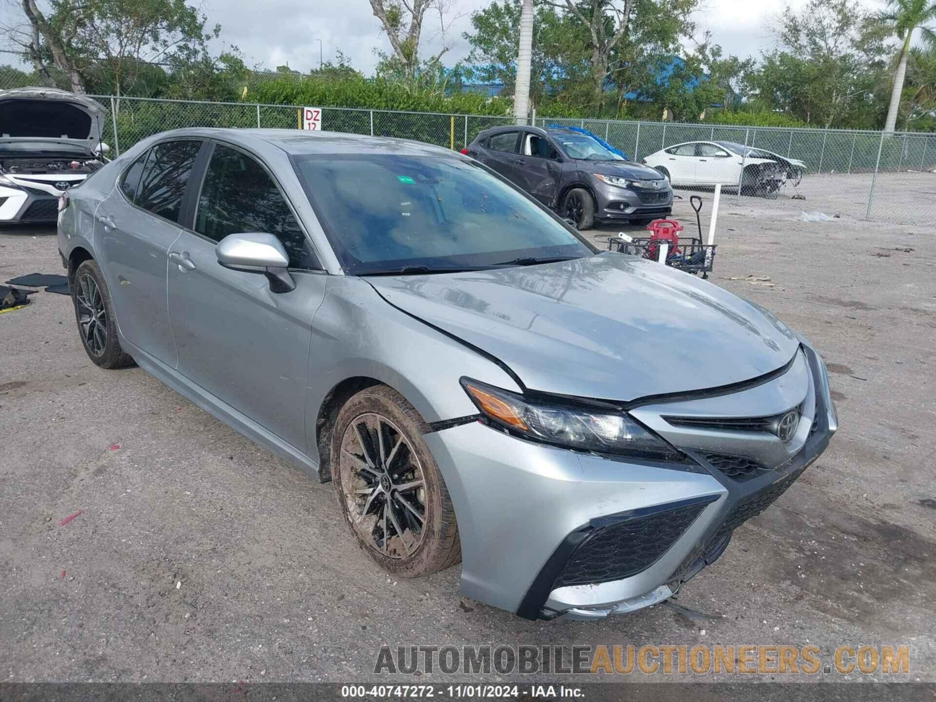 4T1G11AK0MU475627 TOYOTA CAMRY 2021