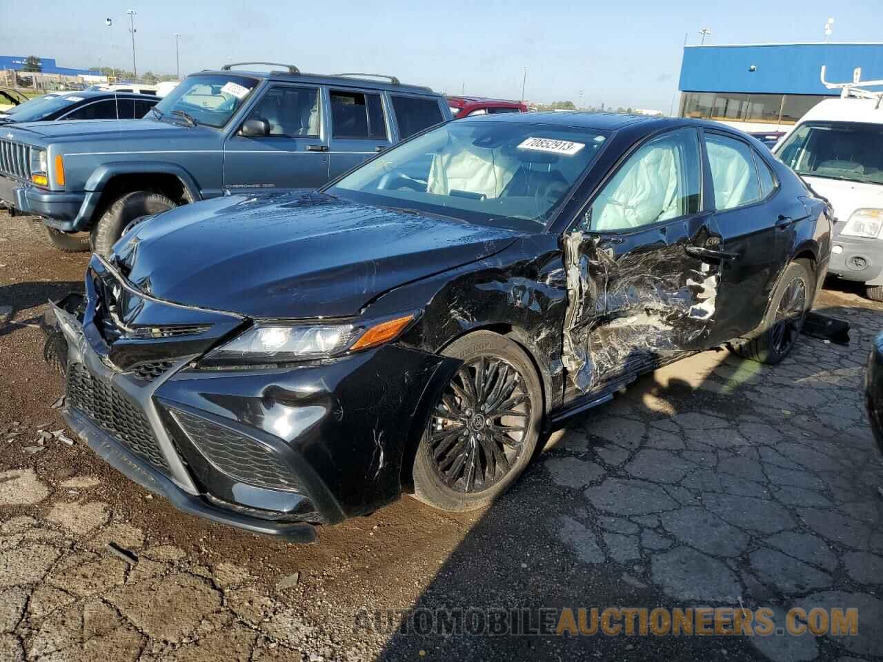 4T1G11AK0MU488202 TOYOTA CAMRY 2021