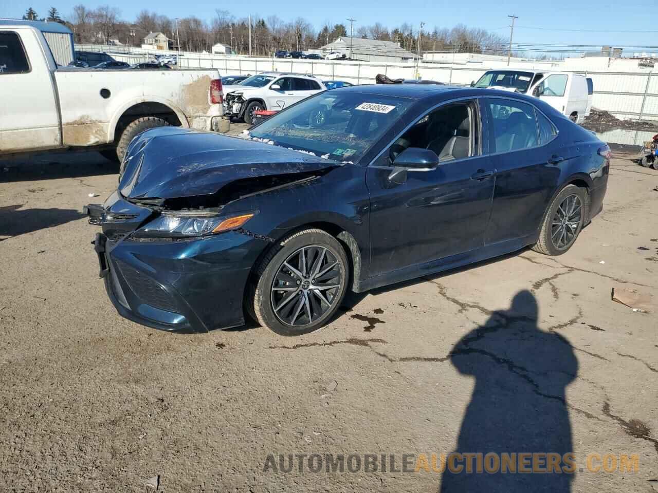 4T1G11AK0MU497272 TOYOTA CAMRY 2021