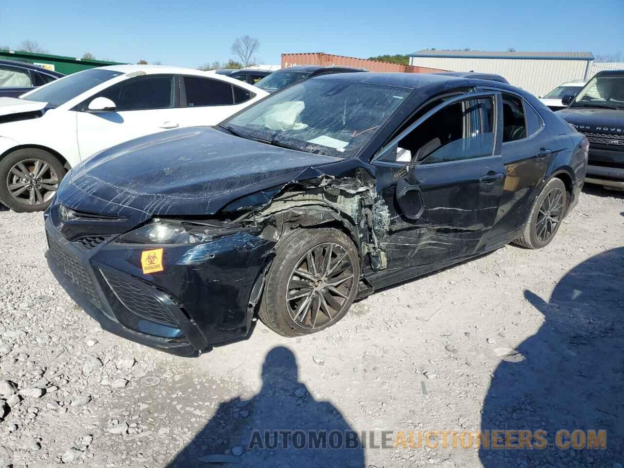 4T1G11AK0MU512207 TOYOTA CAMRY 2021