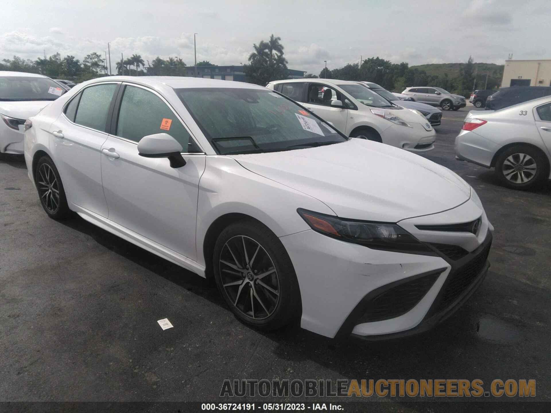 4T1G11AK0MU514054 TOYOTA CAMRY 2021