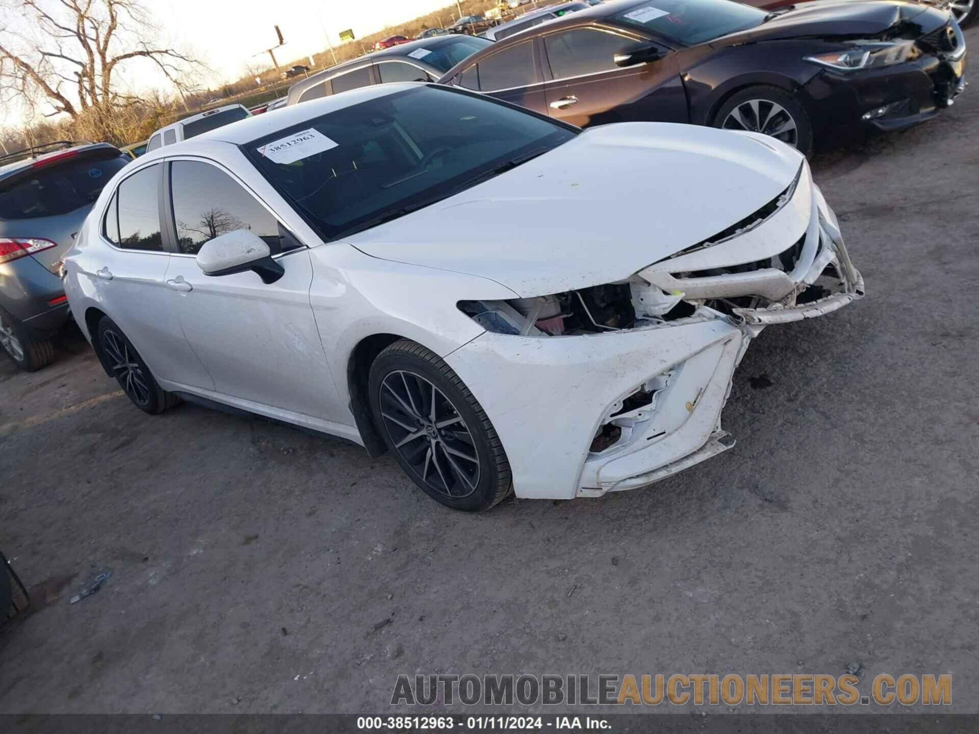 4T1G11AK0MU539648 TOYOTA CAMRY 2021