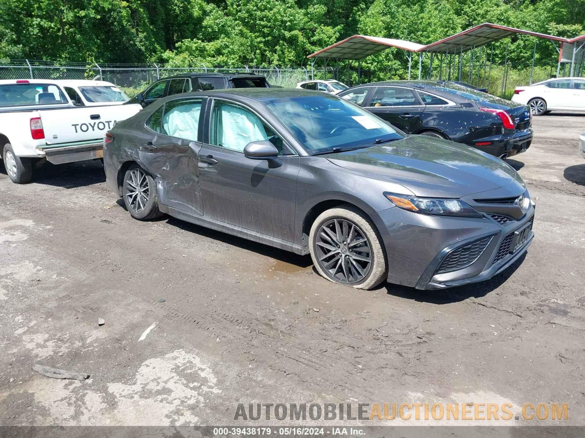 4T1G11AK0MU547300 TOYOTA CAMRY 2021