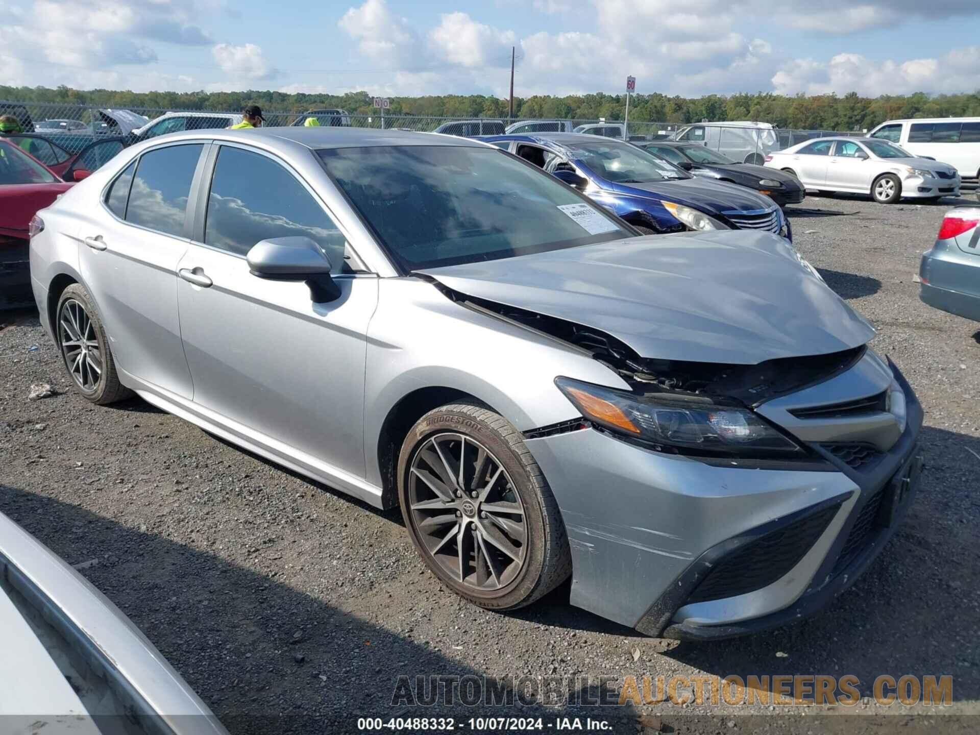 4T1G11AK0MU560371 TOYOTA CAMRY 2021