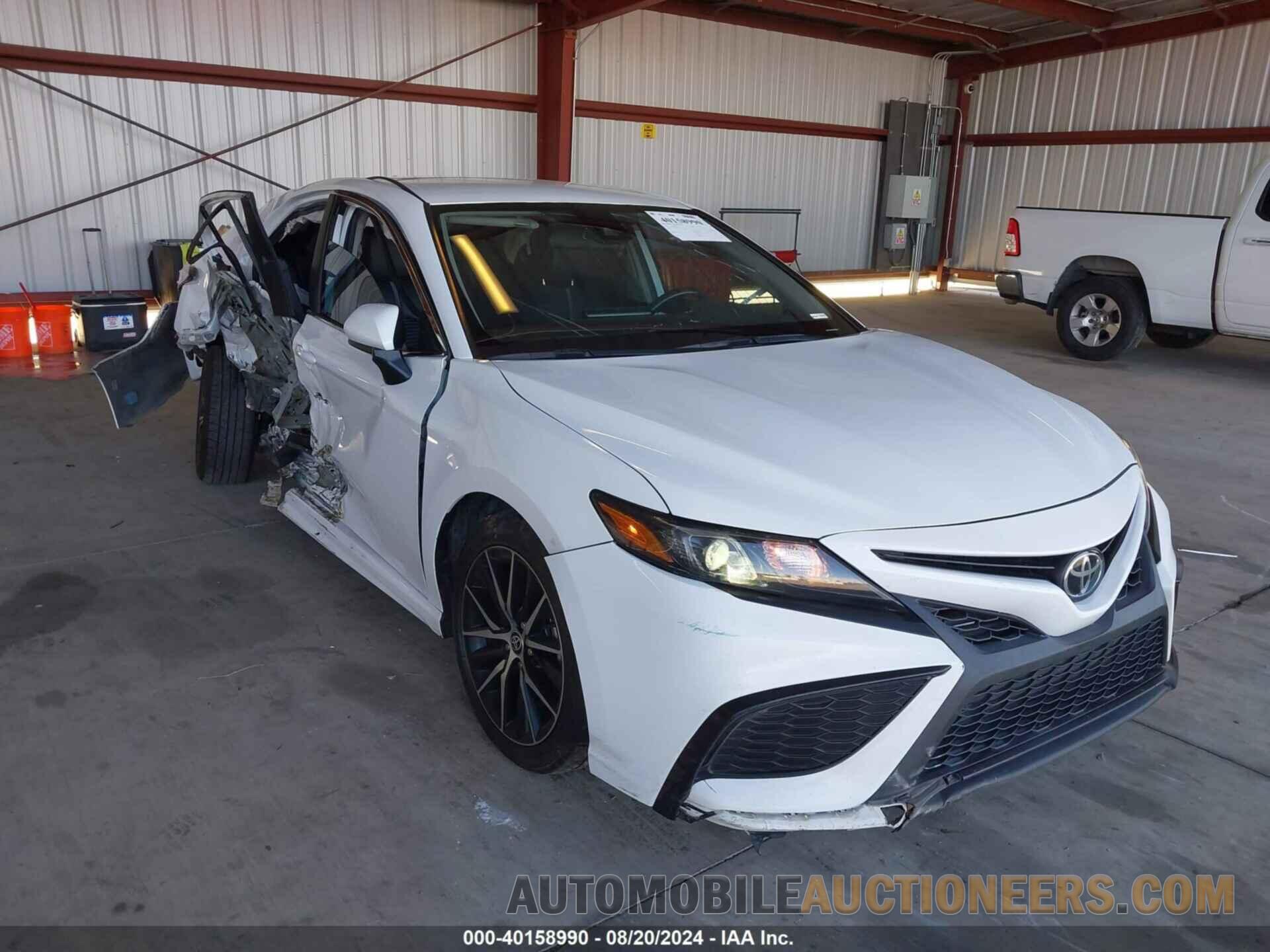 4T1G11AK0MU562640 TOYOTA CAMRY 2021