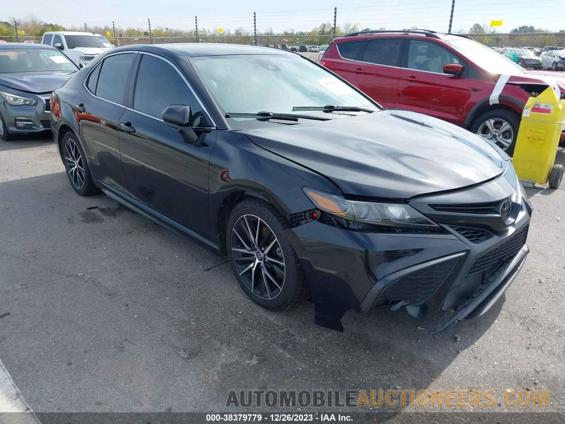 4T1G11AK0MU562959 TOYOTA CAMRY 2021