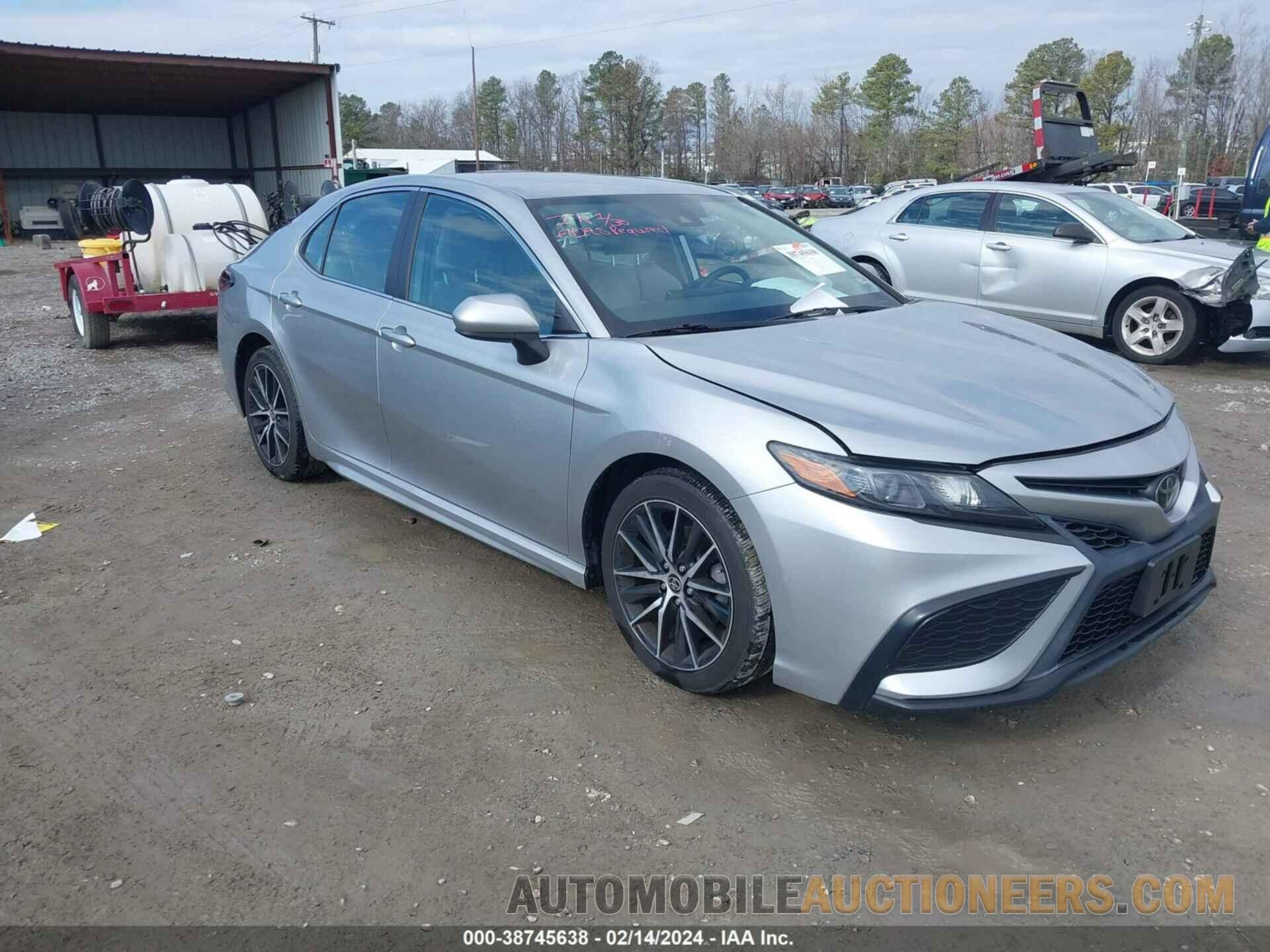 4T1G11AK0MU567403 TOYOTA CAMRY 2021