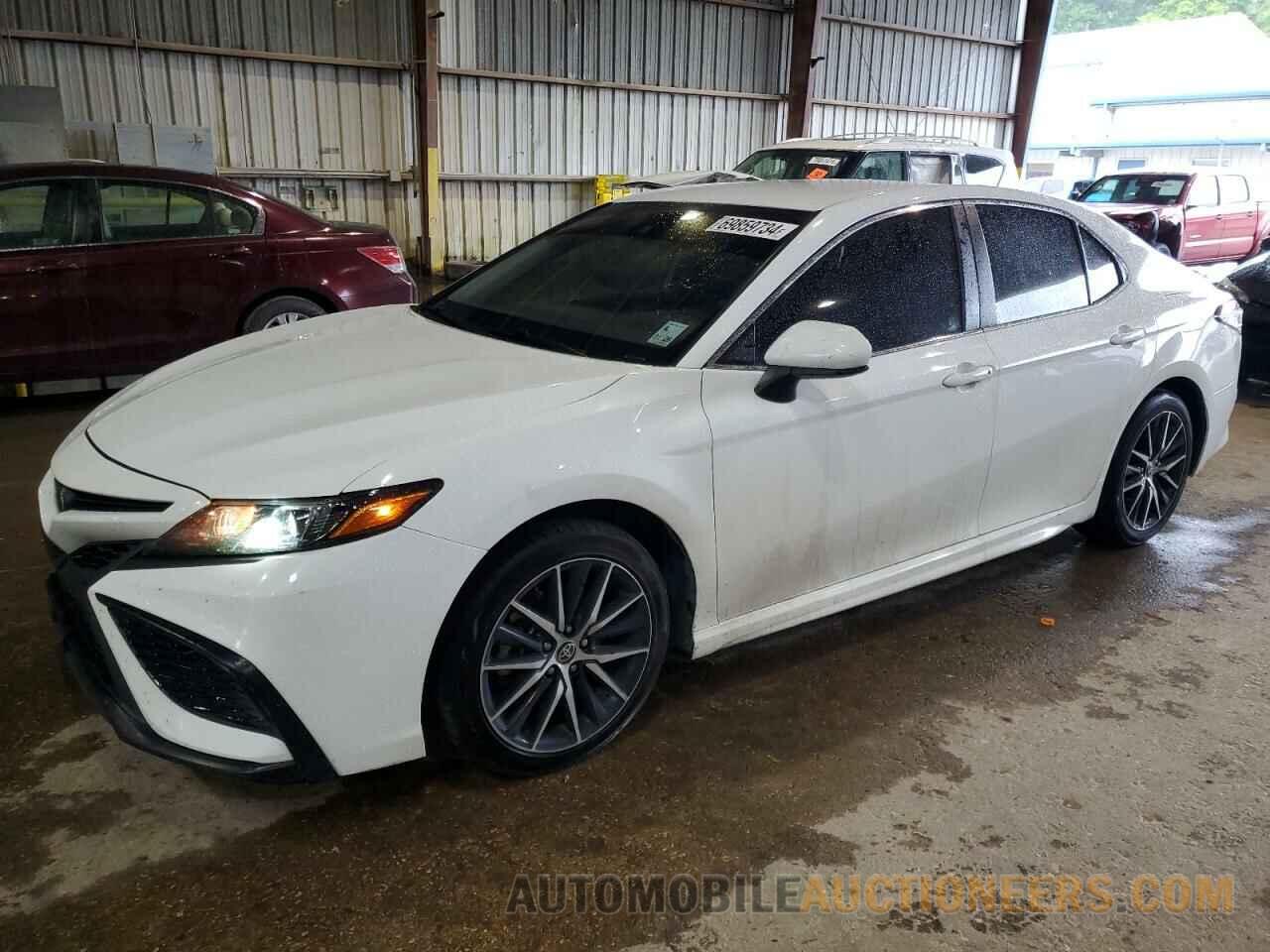 4T1G11AK0MU577347 TOYOTA CAMRY 2021