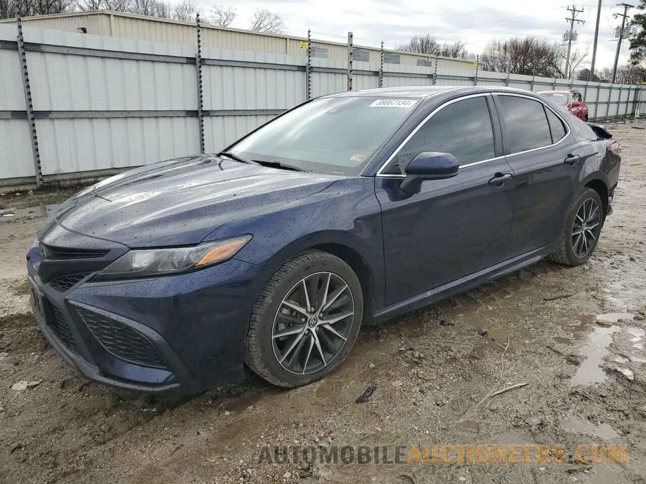 4T1G11AK0MU589286 TOYOTA CAMRY 2021