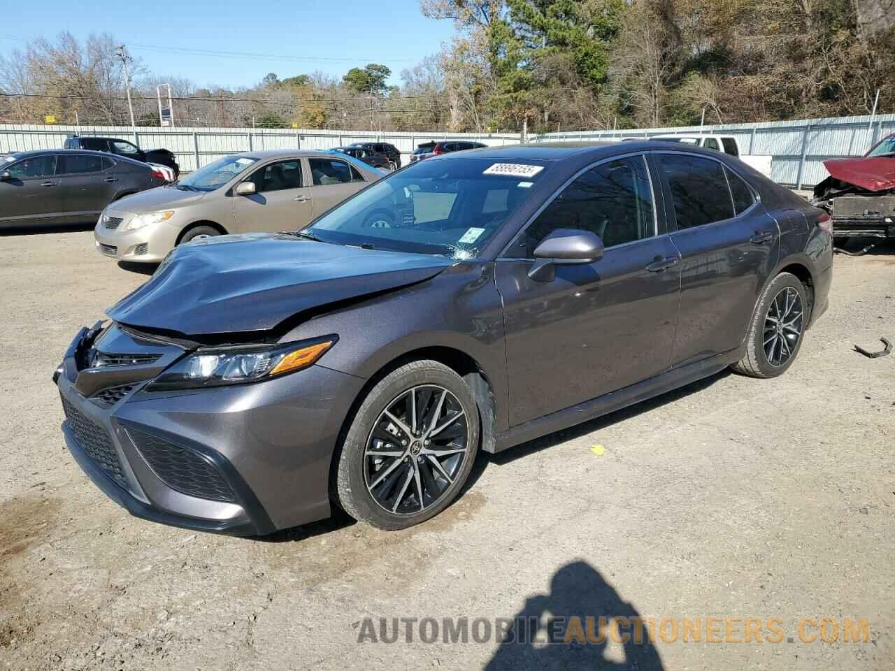 4T1G11AK0MU591233 TOYOTA CAMRY 2021