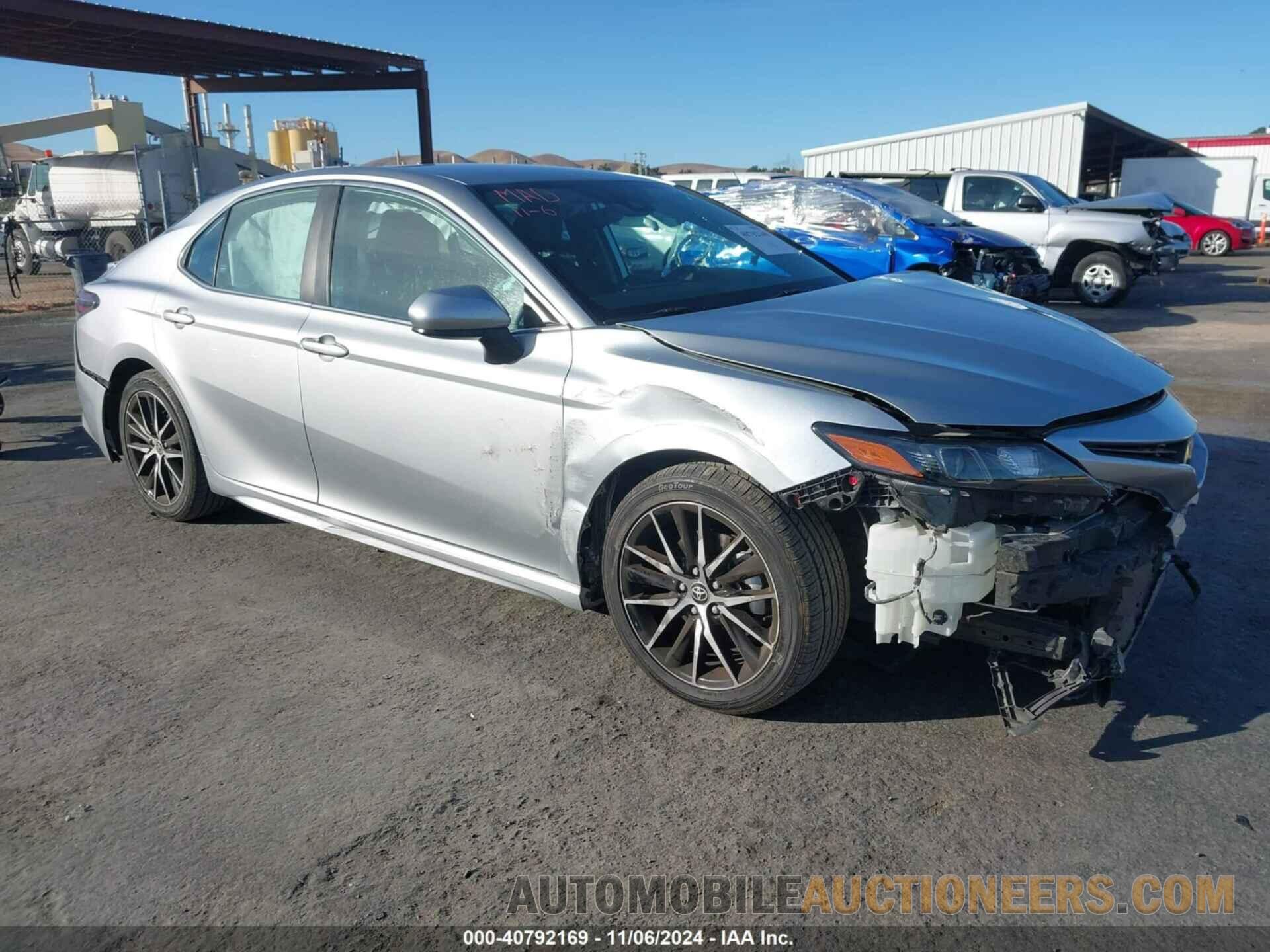 4T1G11AK0MU595587 TOYOTA CAMRY 2021