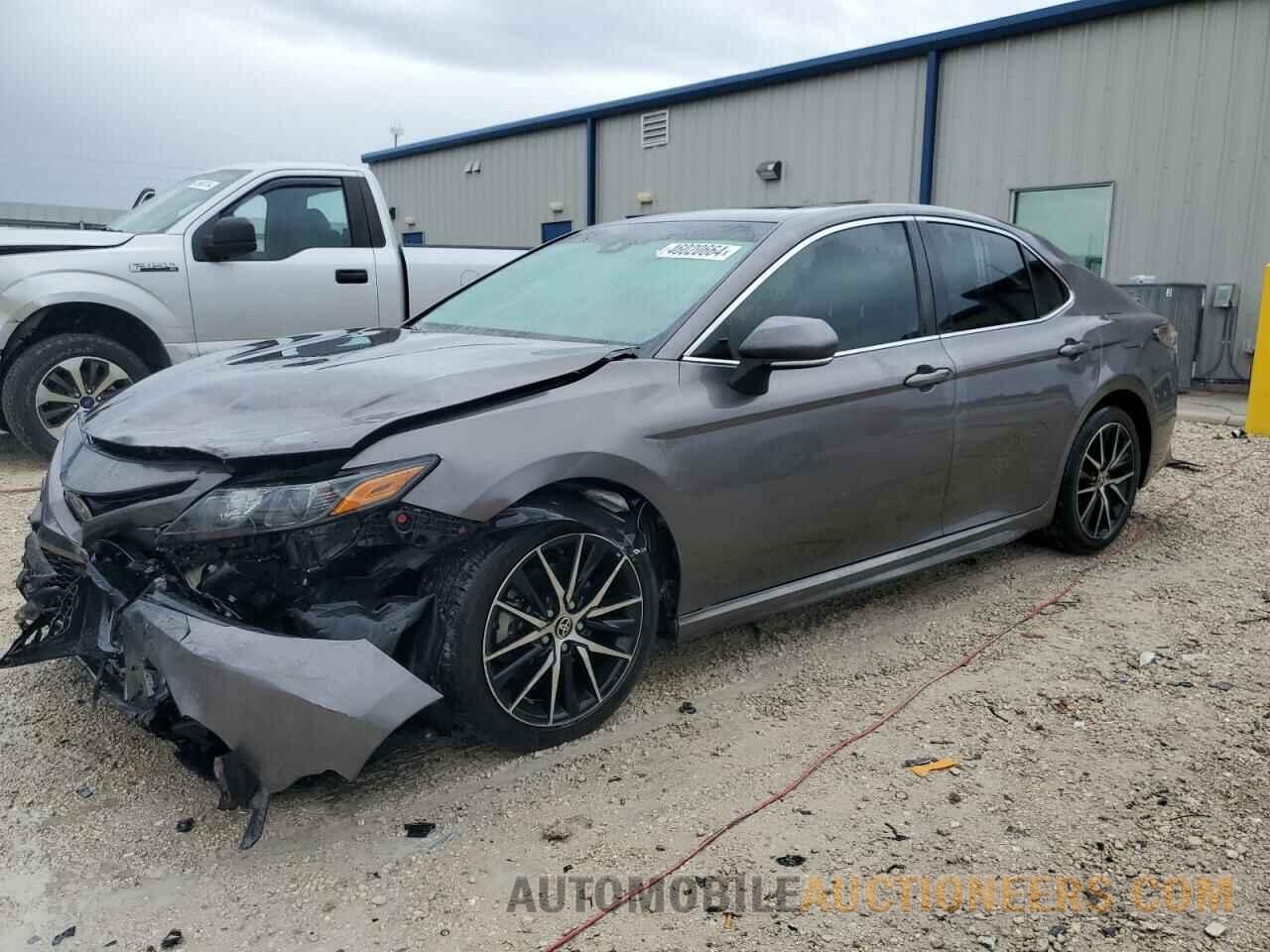 4T1G11AK0MU599073 TOYOTA CAMRY 2021