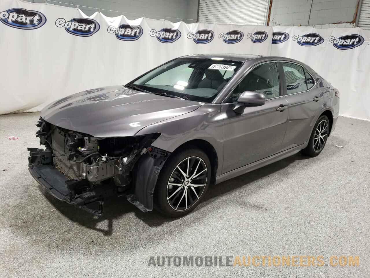 4T1G11AK0MU601033 TOYOTA CAMRY 2021