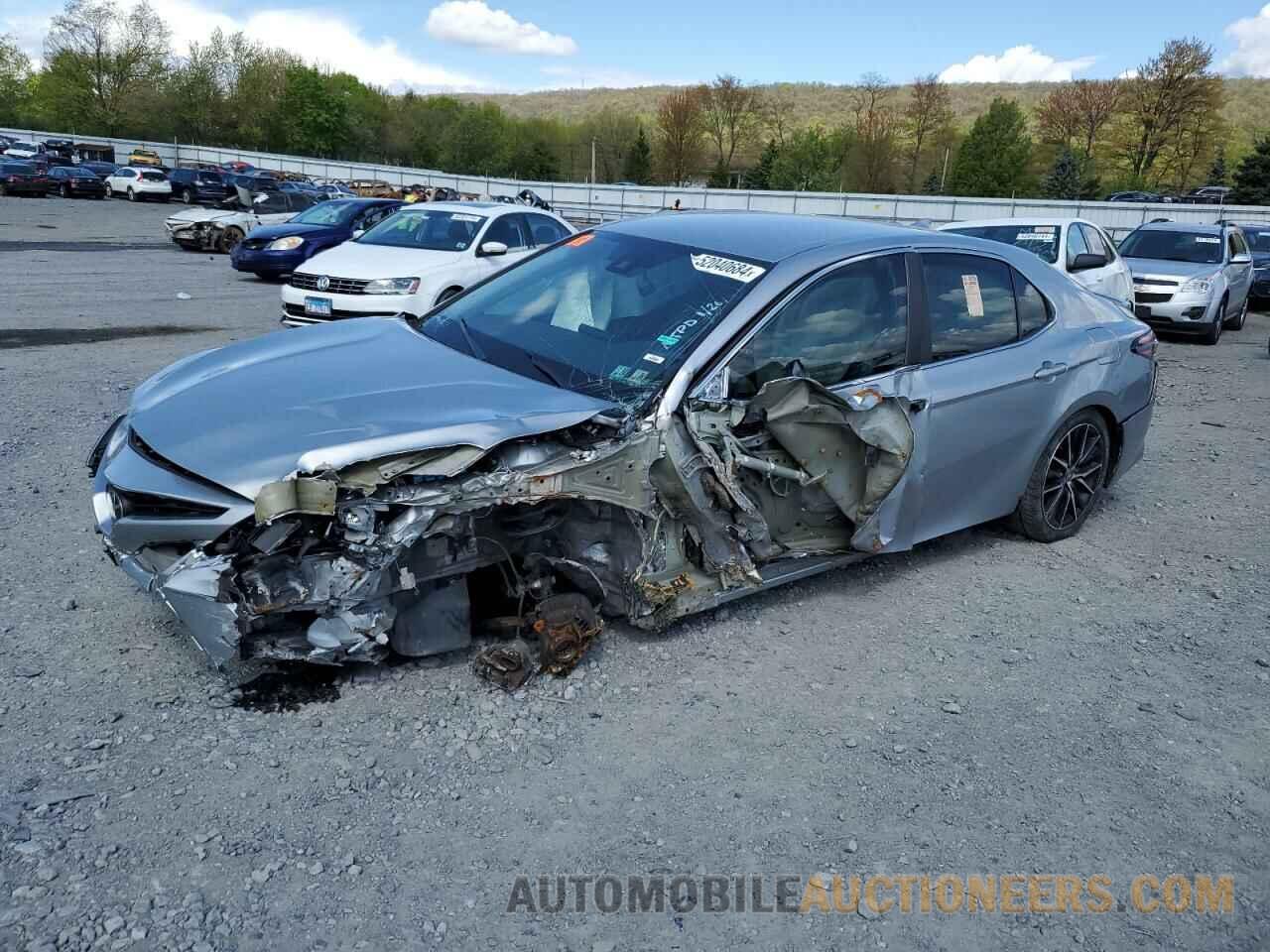 4T1G11AK0MU607141 TOYOTA CAMRY 2021