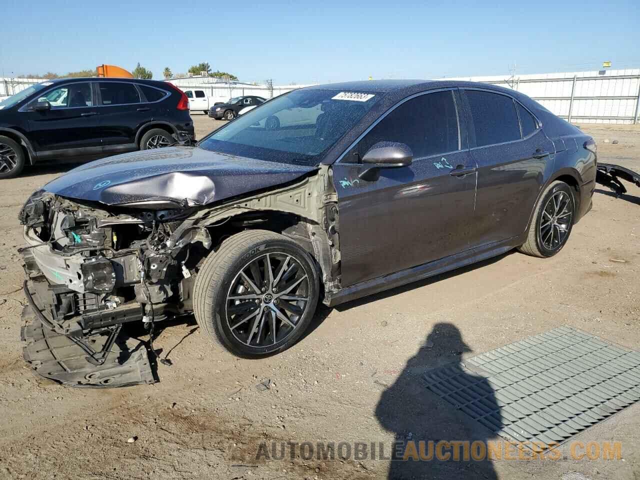 4T1G11AK0MU612257 TOYOTA CAMRY 2021