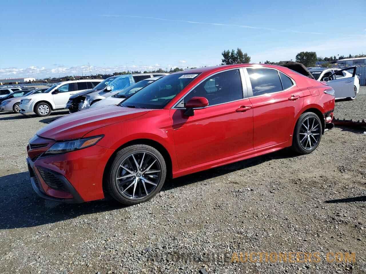 4T1G11AK0NU003204 TOYOTA CAMRY 2022