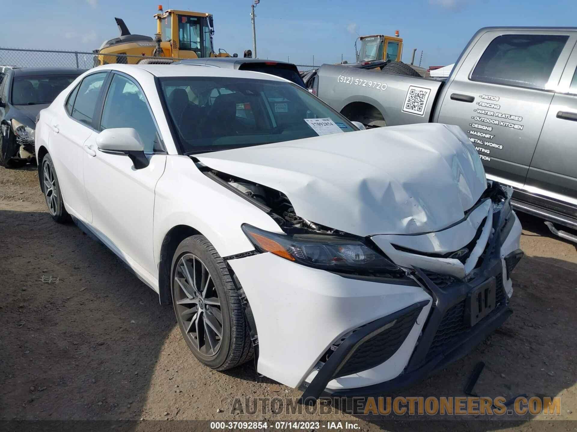 4T1G11AK0NU039863 TOYOTA CAMRY 2022