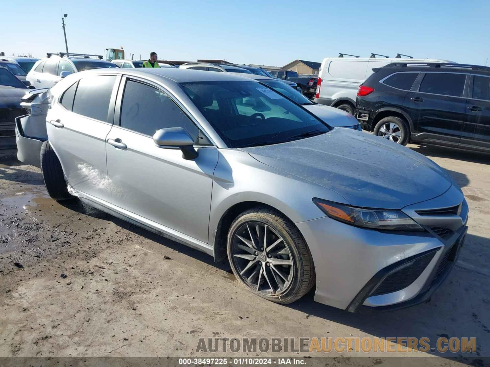 4T1G11AK0NU049745 TOYOTA CAMRY 2022