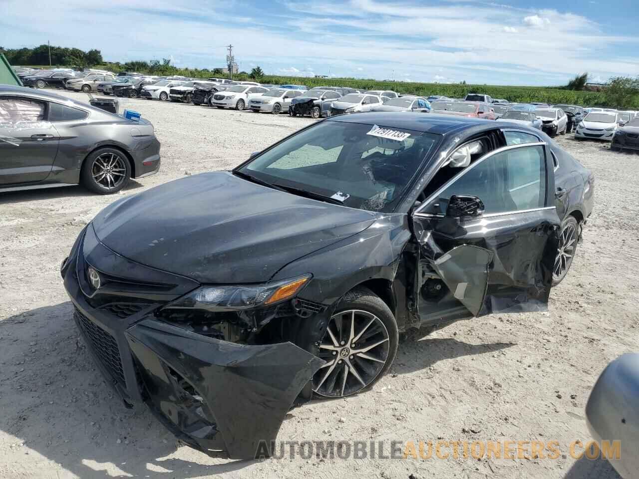 4T1G11AK0NU075018 TOYOTA CAMRY 2022