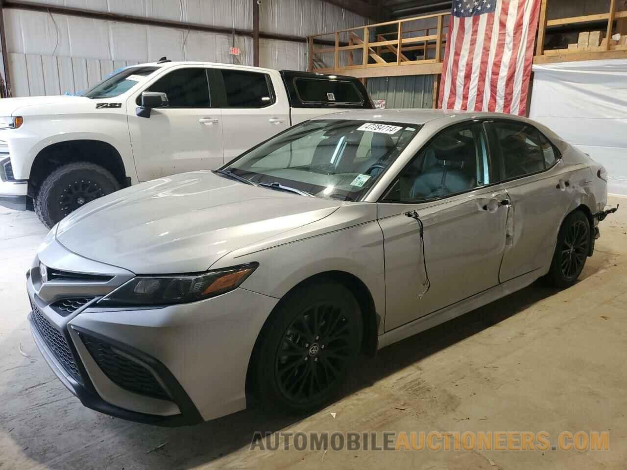 4T1G11AK0NU075293 TOYOTA CAMRY 2022