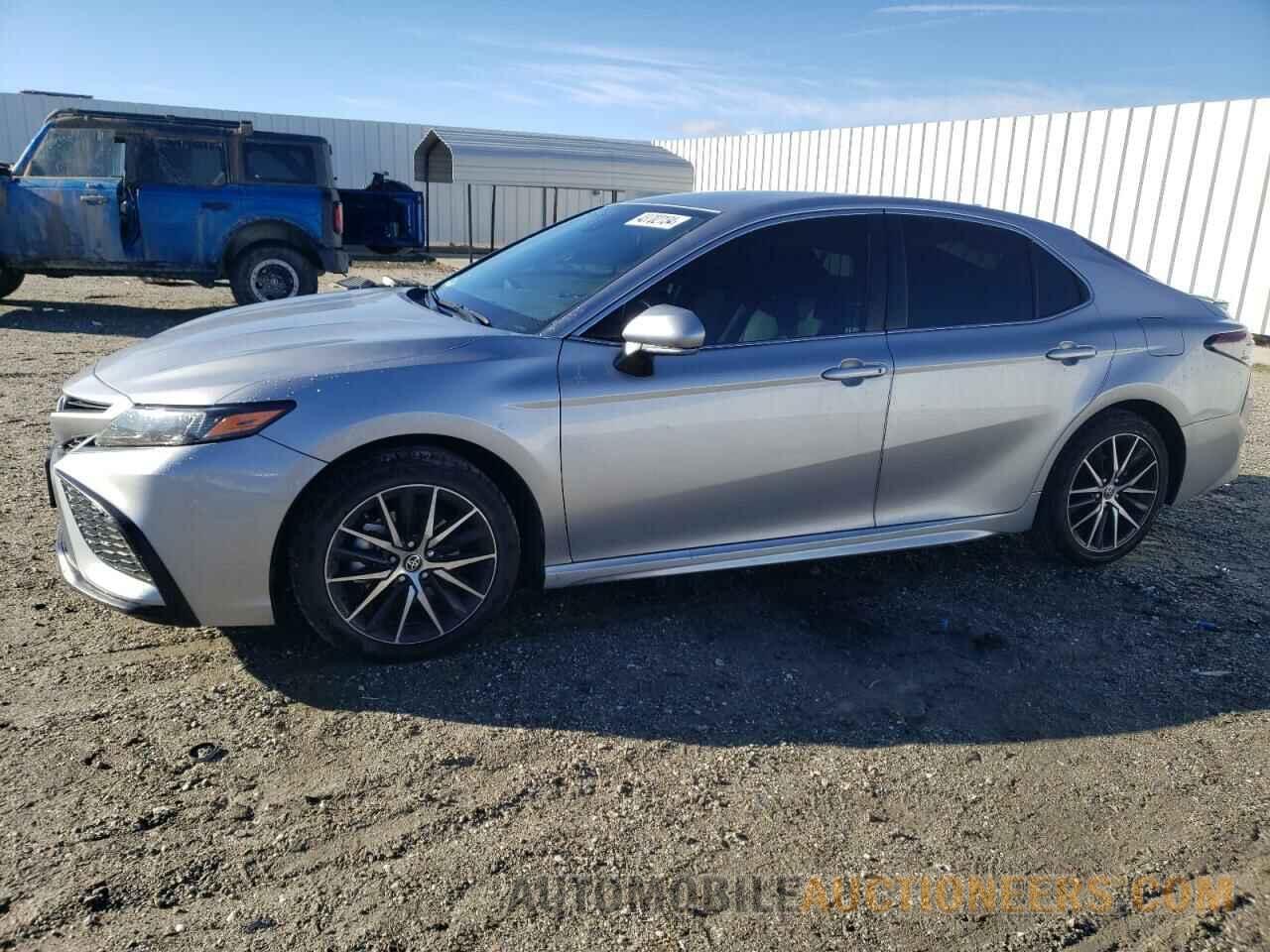 4T1G11AK0NU618271 TOYOTA CAMRY 2022