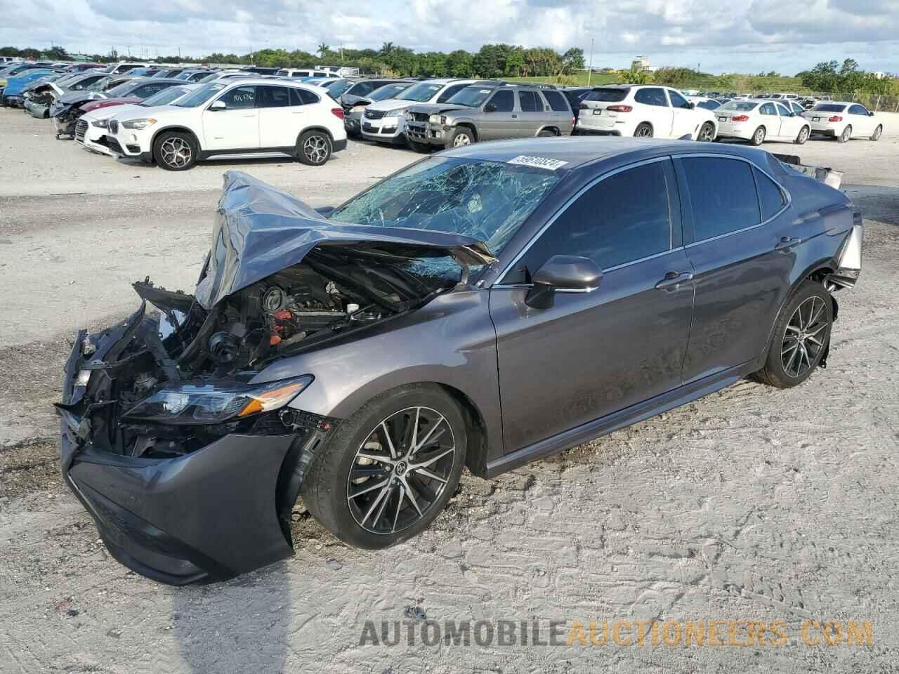 4T1G11AK0NU622028 TOYOTA CAMRY 2022