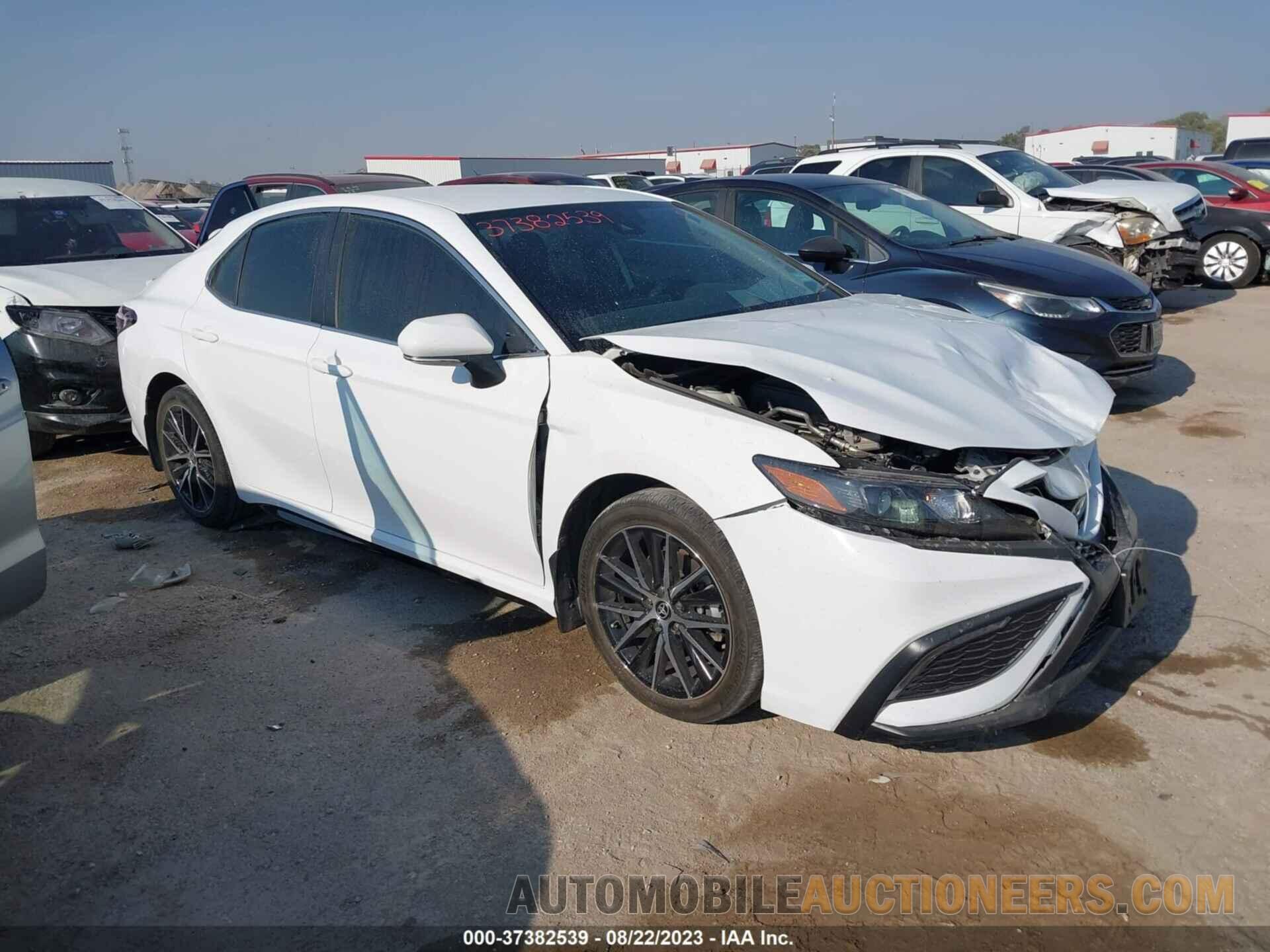 4T1G11AK0NU622157 TOYOTA CAMRY 2022