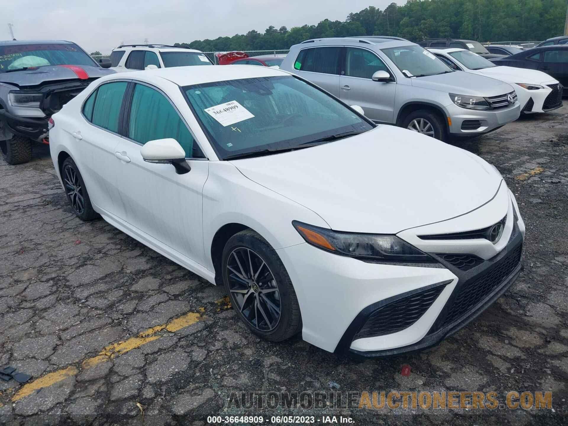 4T1G11AK0NU628427 TOYOTA CAMRY 2022