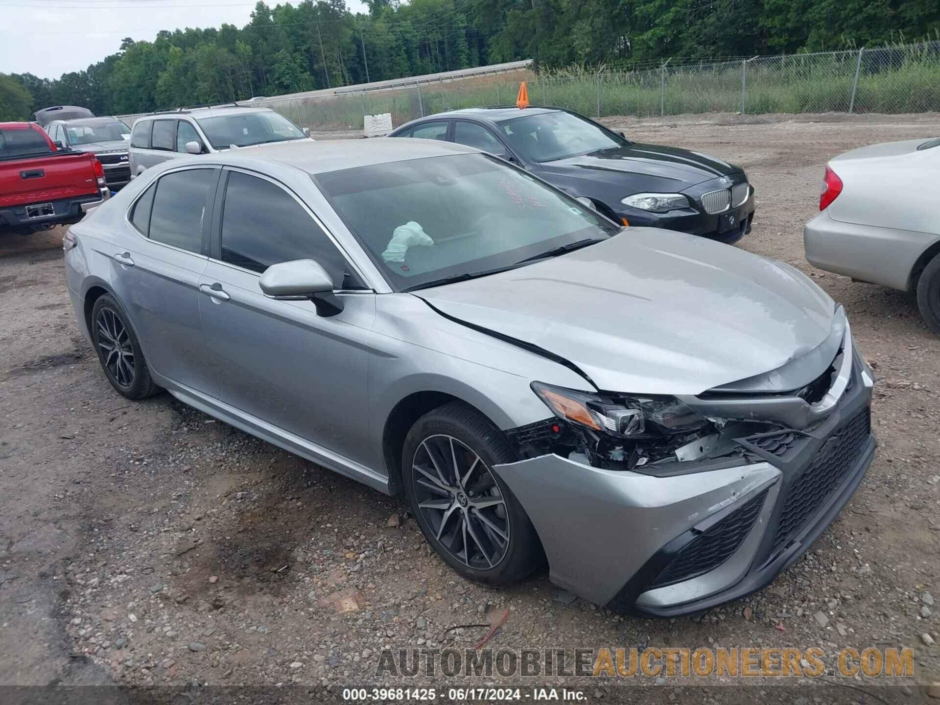 4T1G11AK0NU638827 TOYOTA CAMRY 2022