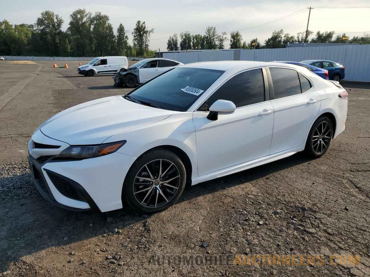 4T1G11AK0NU639489 TOYOTA CAMRY 2022