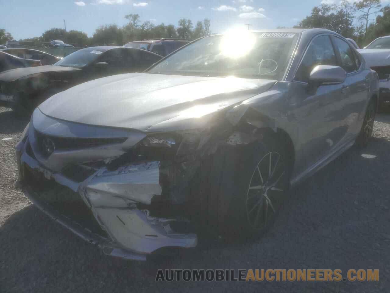 4T1G11AK0NU646958 TOYOTA CAMRY 2022