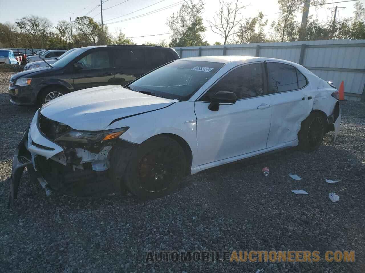 4T1G11AK0NU667423 TOYOTA CAMRY 2022