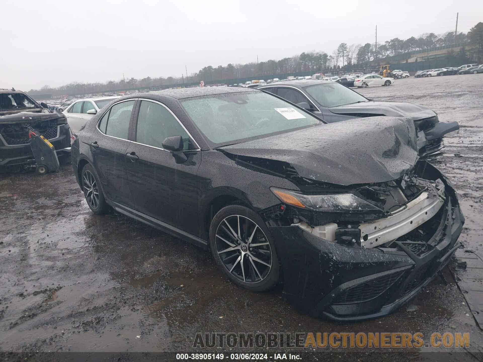 4T1G11AK0NU672718 TOYOTA CAMRY 2022