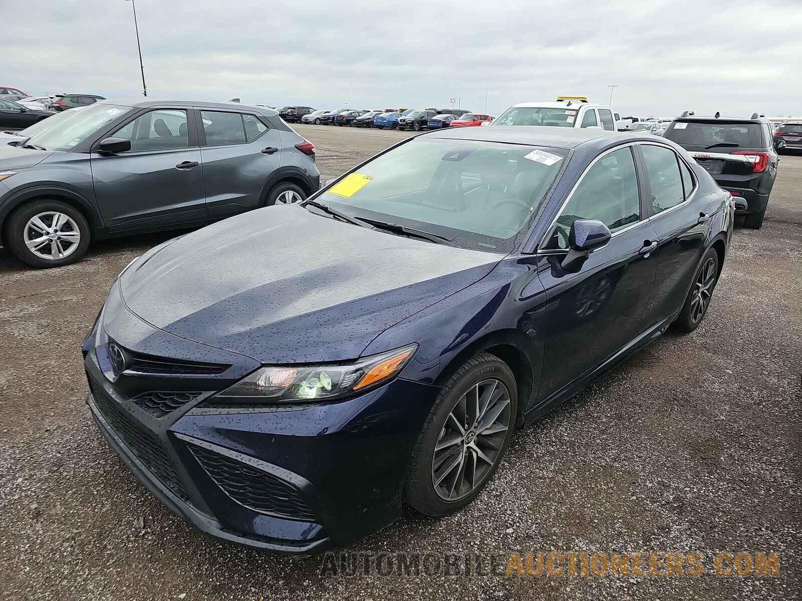 4T1G11AK0NU676459 Toyota Camry 2022