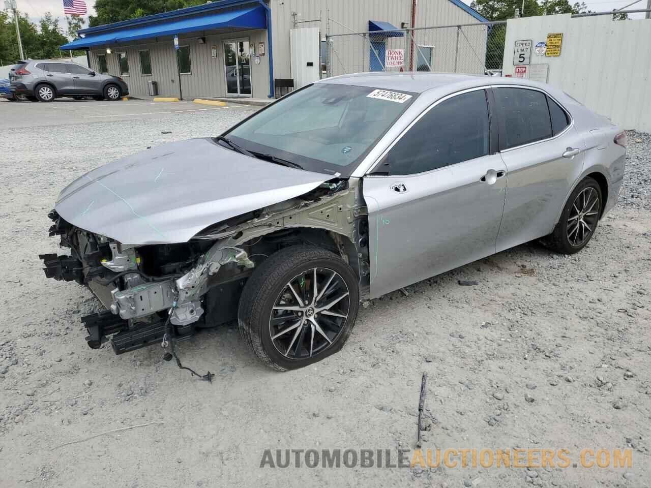 4T1G11AK0NU677143 TOYOTA CAMRY 2022