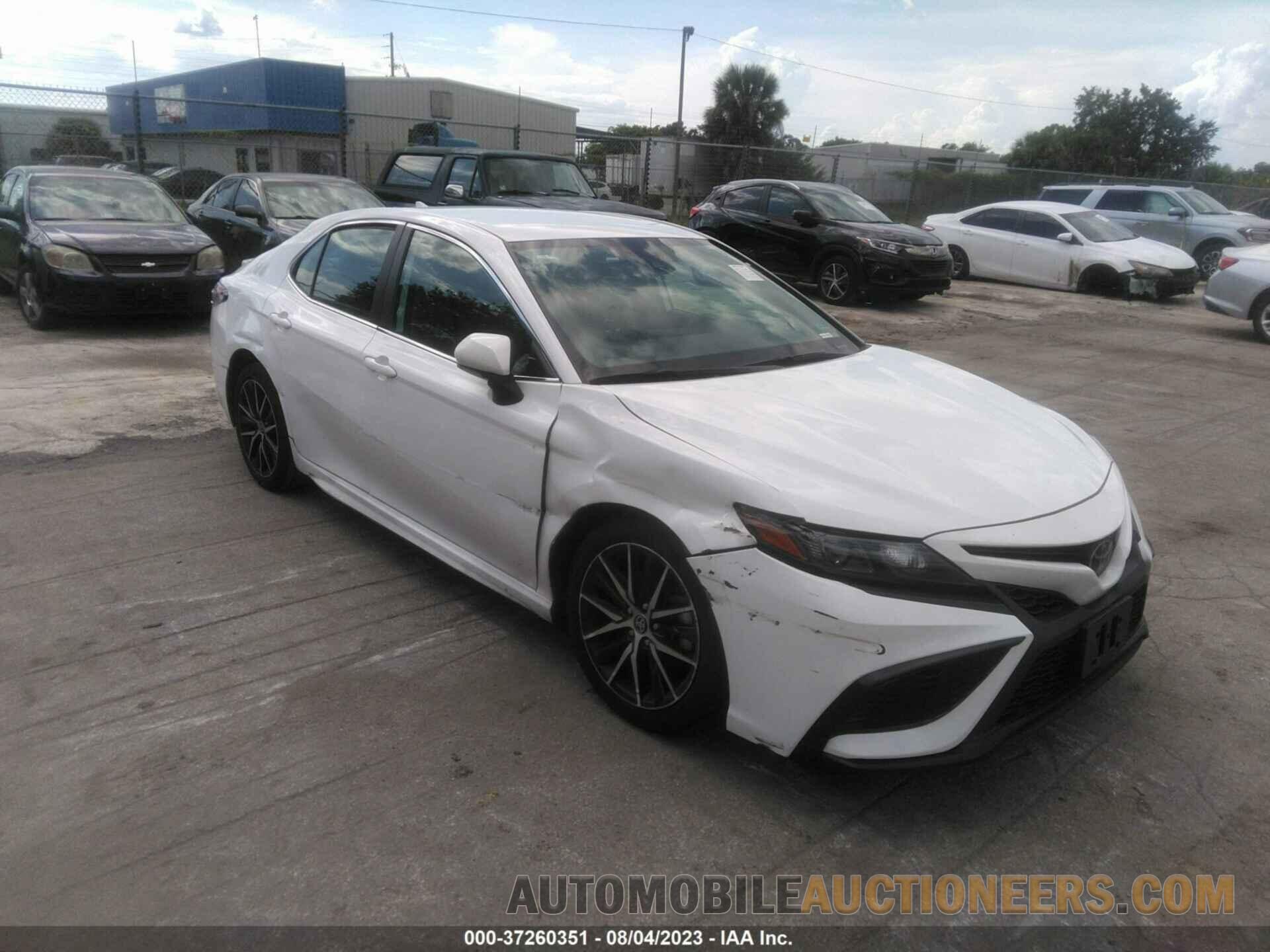 4T1G11AK0NU683069 TOYOTA CAMRY 2022