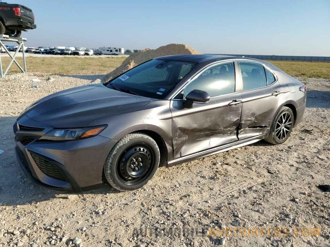 4T1G11AK0NU686344 TOYOTA CAMRY 2022