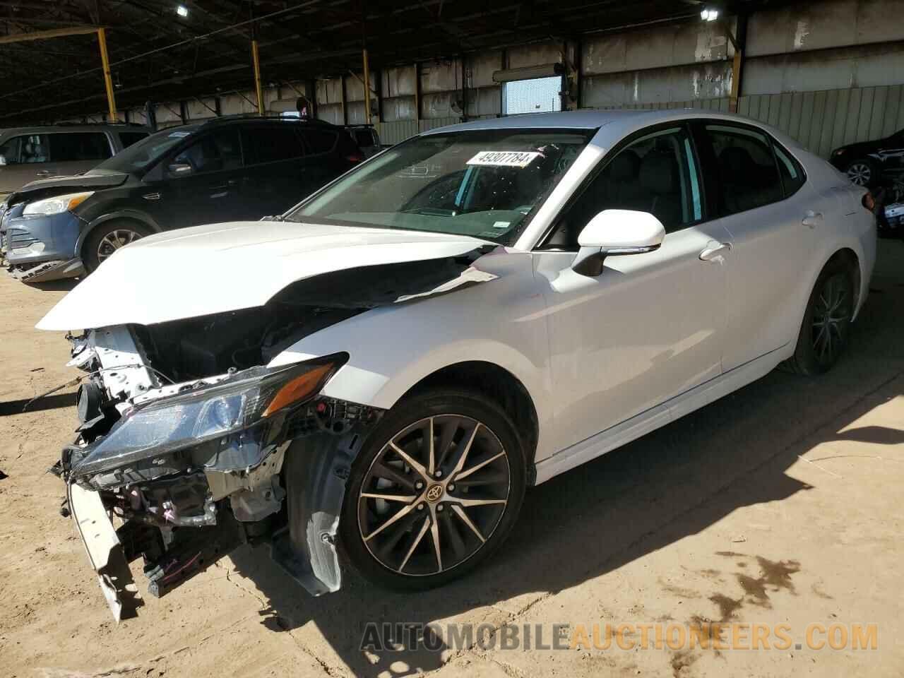 4T1G11AK0NU694279 TOYOTA CAMRY 2022