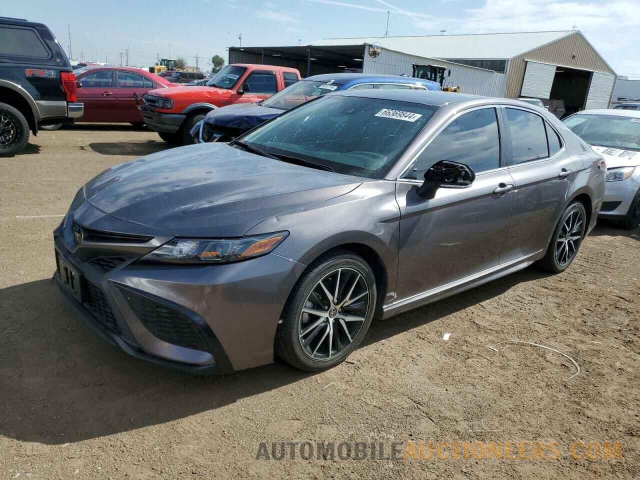 4T1G11AK0NU700579 TOYOTA CAMRY 2022