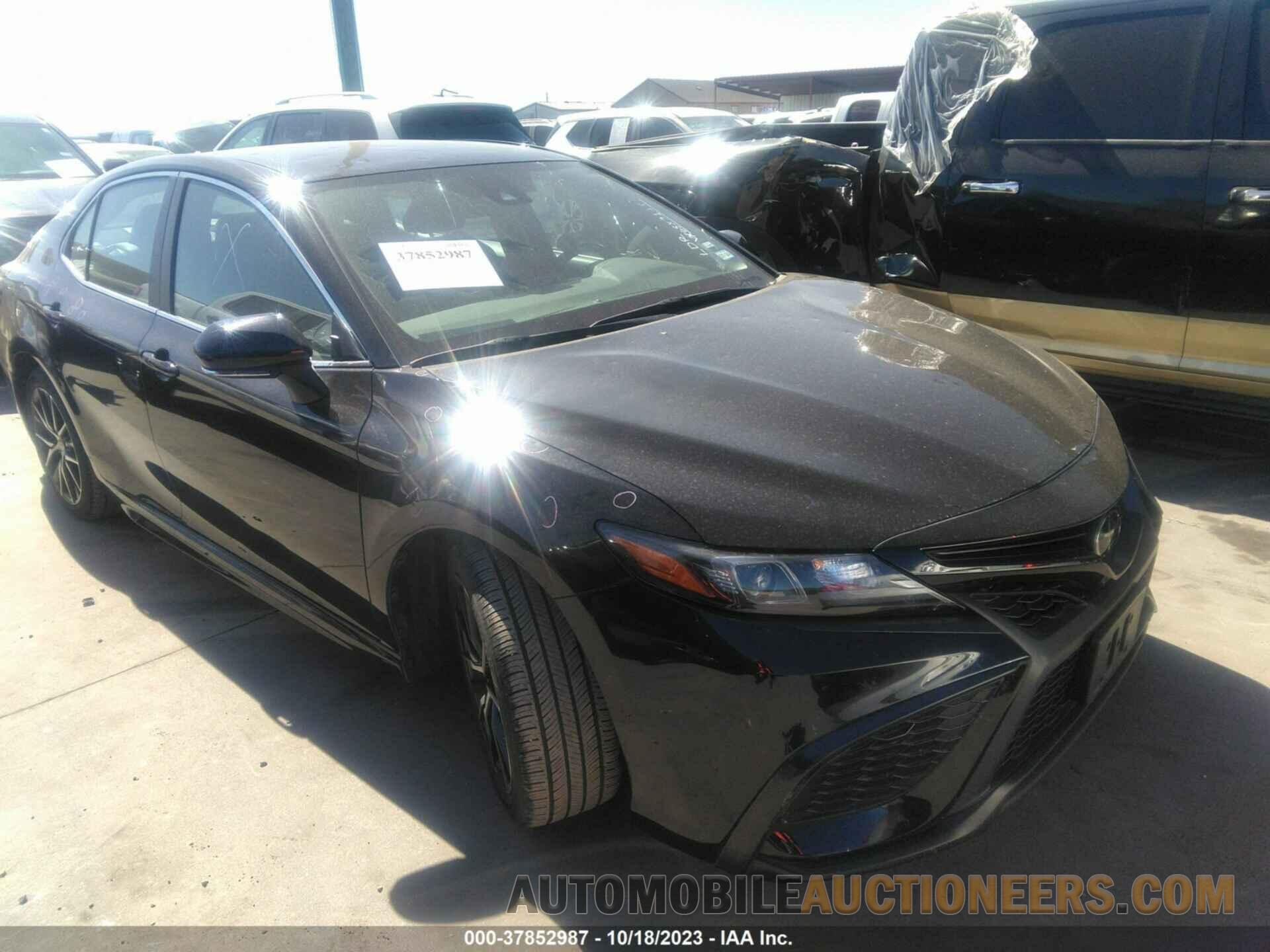 4T1G11AK0NU719035 TOYOTA CAMRY 2022