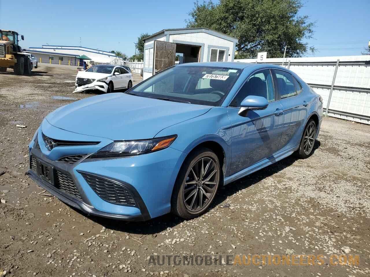 4T1G11AK0PU140985 TOYOTA CAMRY 2023